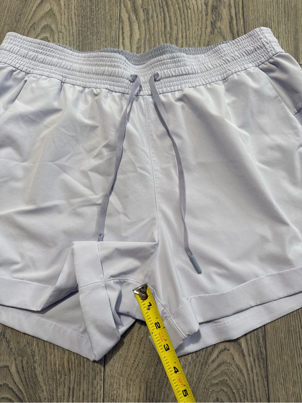 Lululemon - Picture 6 of 8